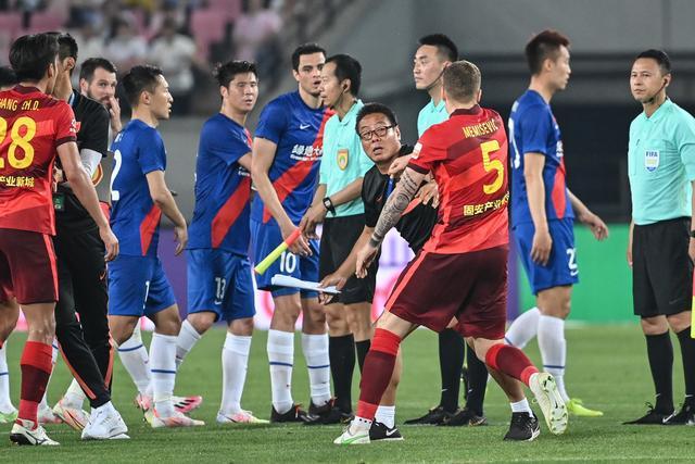 AC米兰因加比亚重伤寻求签约五名自由球员